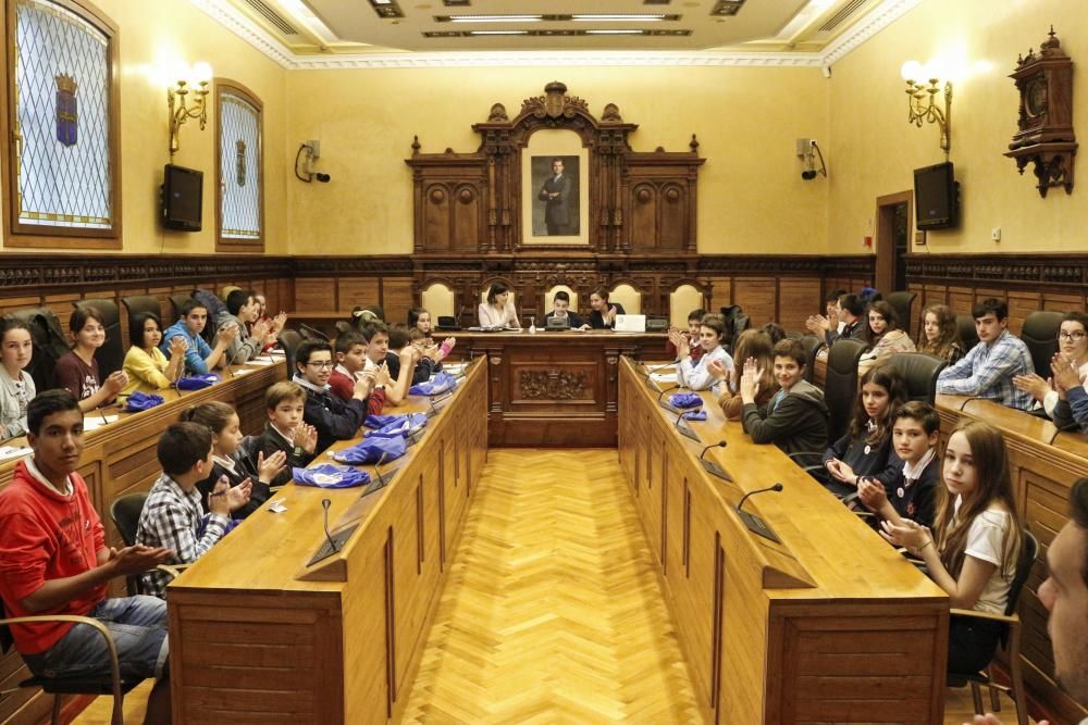 Participantes en el Pleno infantil de Gijón