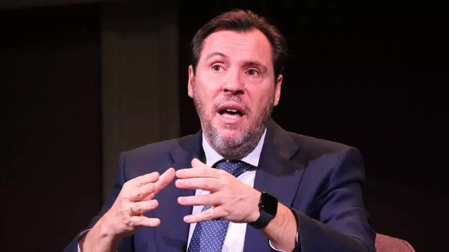 Óscar Puente sobre la retirada de pruebas en Adamuz: "El error de Adif fue no comunicar inmediatamente al juzgado el acopio de esas piezas"