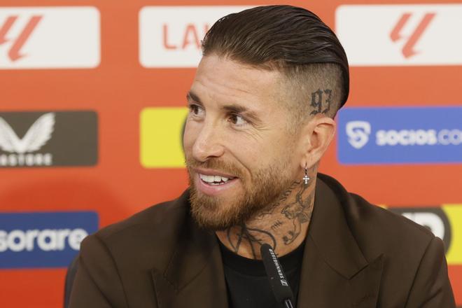 Los accionistas del Sevilla pasan al ataque contra Sergio Ramos: le acusan de fraude y piden daños y perjuicios