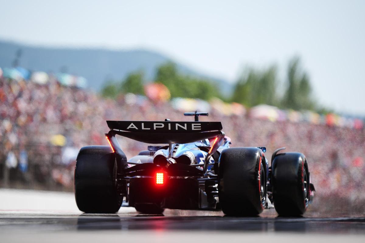 El piloto francés de Fórmula 1 Pierre Gasly, durante la sesión de clasificación del Gran Premio de España en el Circuit de Barcelona-Catalunya.