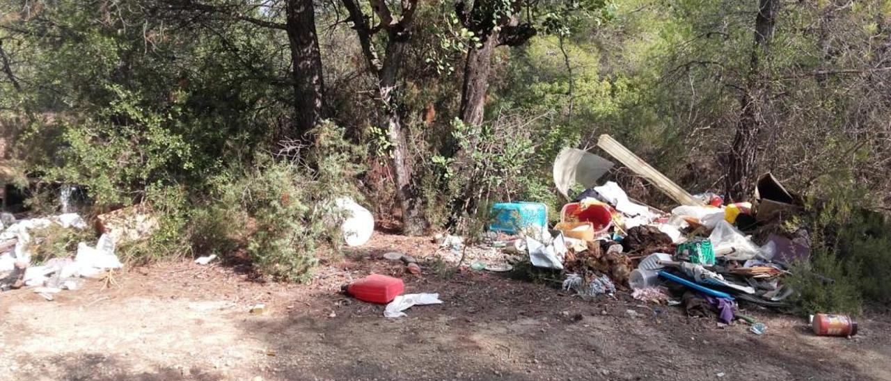 Vilamarxant investiga vertidos ilegales en el paraje natural protegido de les Rodanes