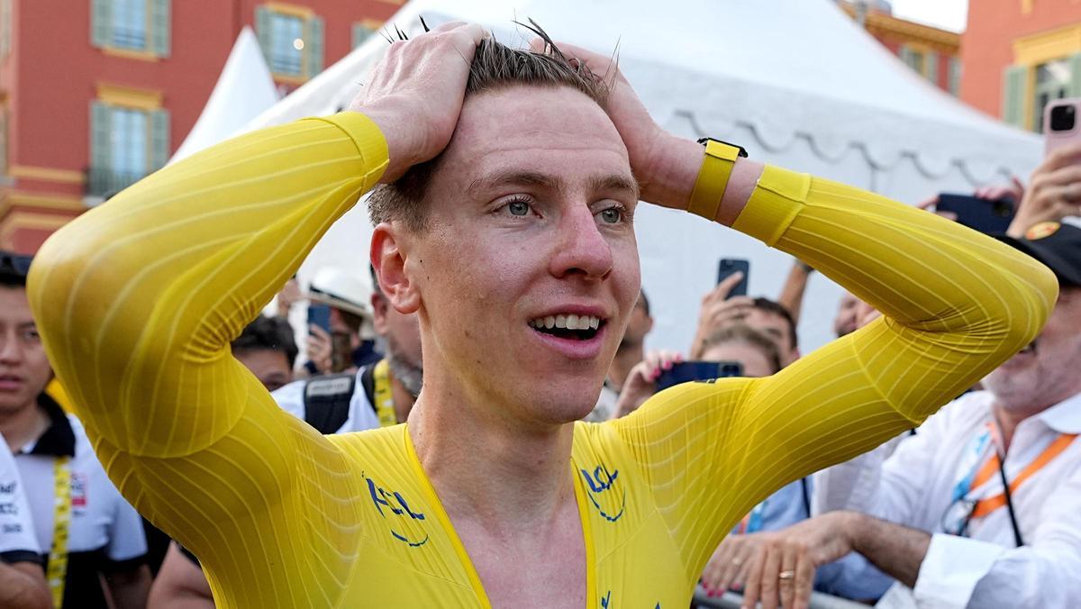 Tadej Pogacar, tras proclamarse ganador del Tour de Francia 2024.