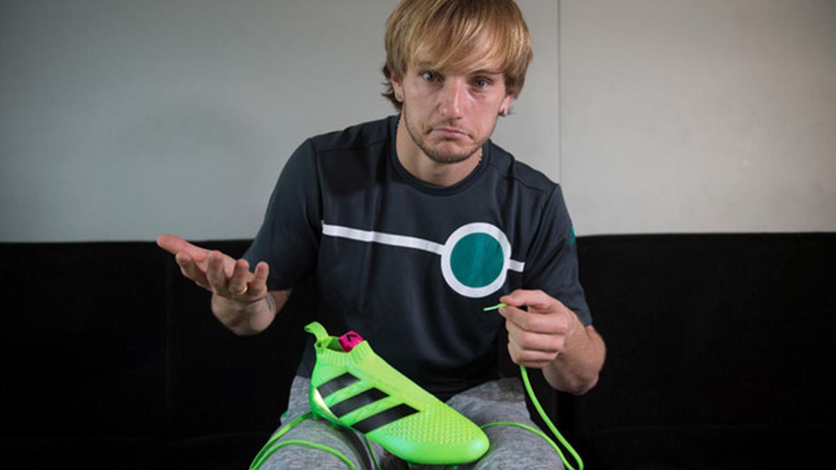 Rakitic firma de por vida con Adidas