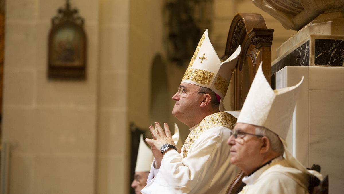 El obispo Munilla, durante una misa en la Concatedral de San Nicolás en Alicante.