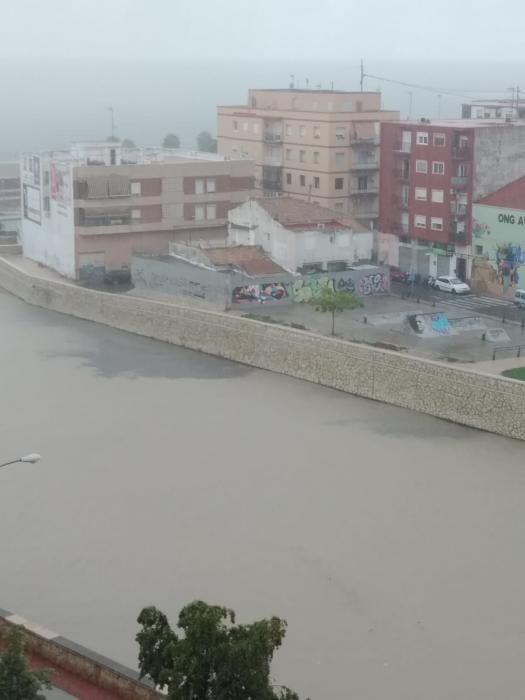 Los vecinos de Gran Vía Sur denuncian un tercer vertido de aguas fecales a causa de la lluvia