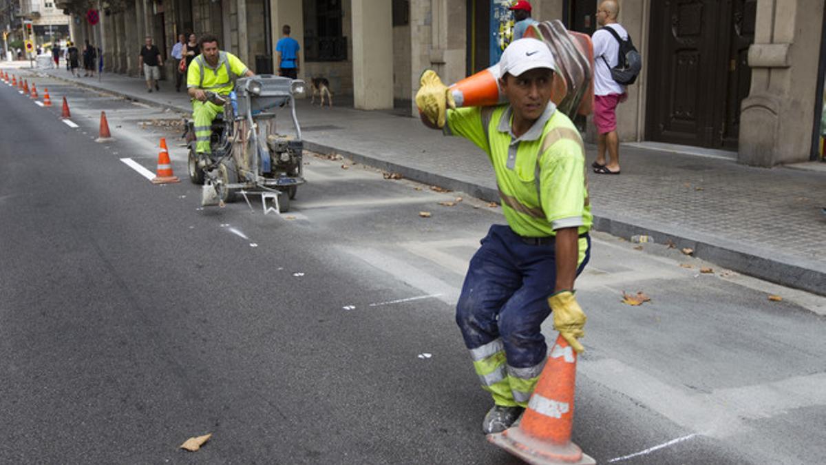 Trabajos en el lateral de Gran Via.