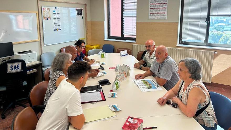 El comité de Jove y pensionistas de la zona oeste, "preocupados" por la gestión del hospital gijonés: "Exigimos un cambio de rumbo"