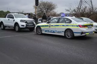 Un accidente de tráfico en Sudáfrica deja al menos 5 niños muertos y 20 heridos
