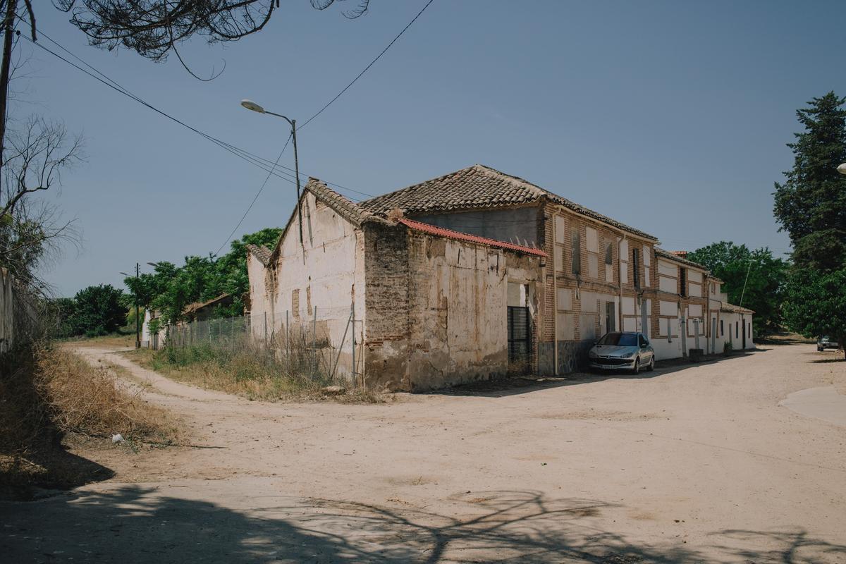 Calles sin asfaltar del municipio menos poblado de España, Illán de Vacas, en Toledo.