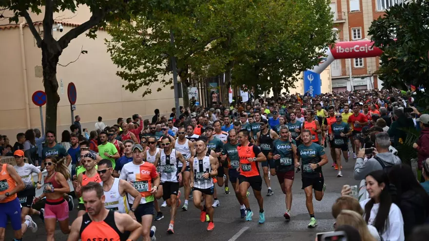 Multitudinario cross solidario de la Guardia Civil de Badajoz