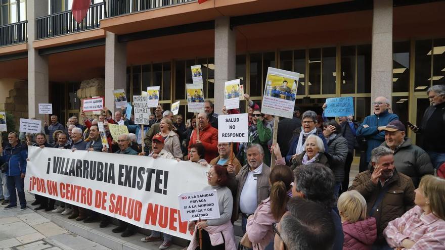 Los vecinos de Villarrubia de Córdoba trasladan al Congreso su propuesta para recuperar las ELA
