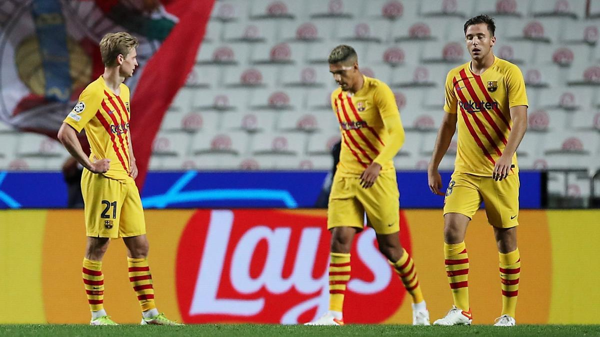 Frenkie de Jong, Araujo y Nico, tras encajar el 3-0.