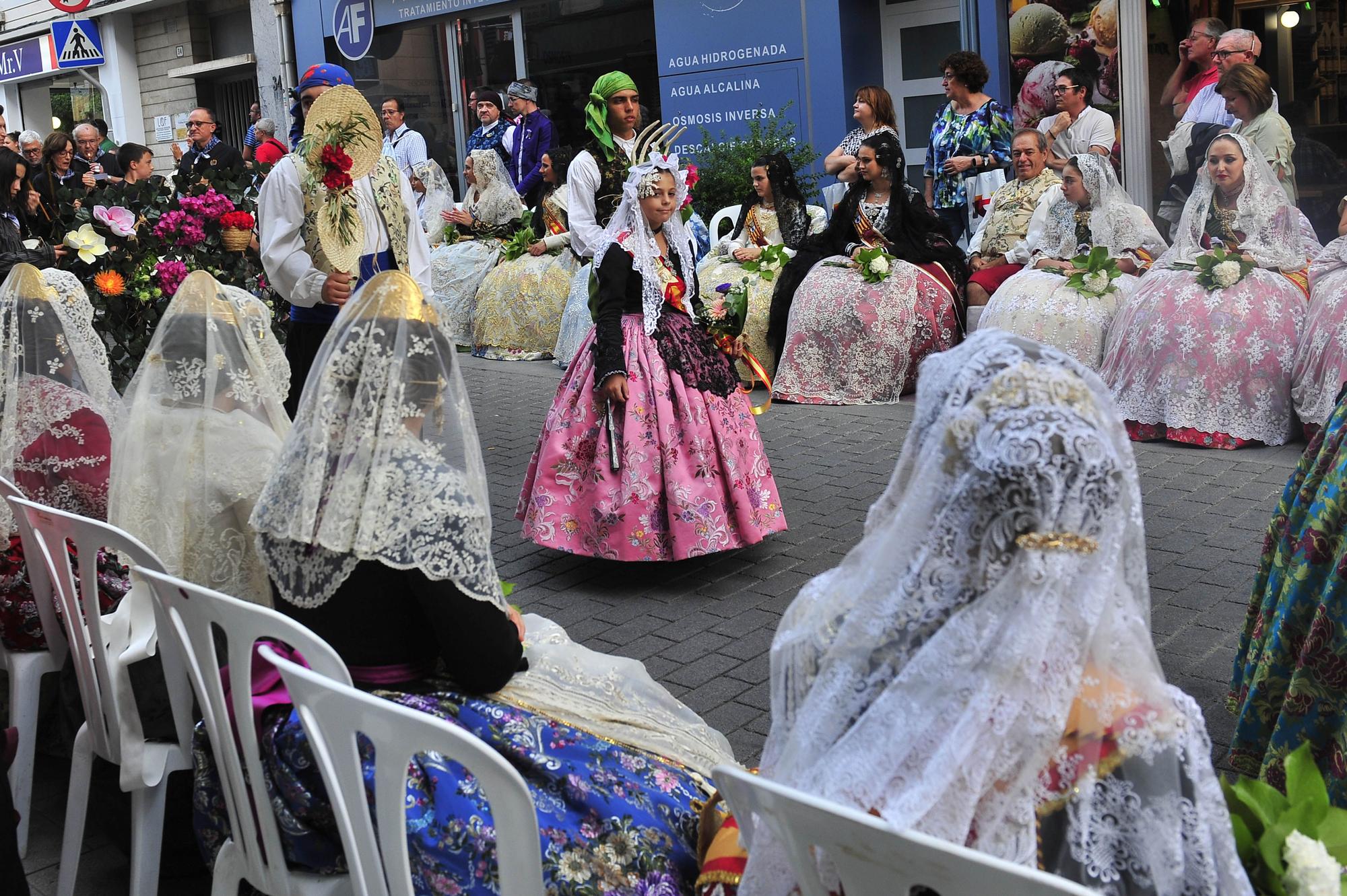 Ofrenda de Flores a los Santos Patronos de Elda