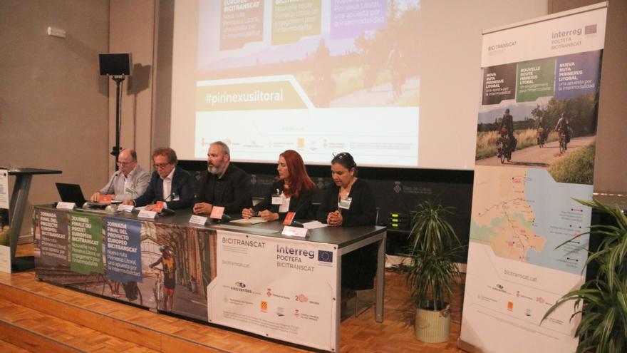 Presenten la ruta que a partir de juny enllaçarà Figueres i Perpinyà amb bicicleta i transport públic