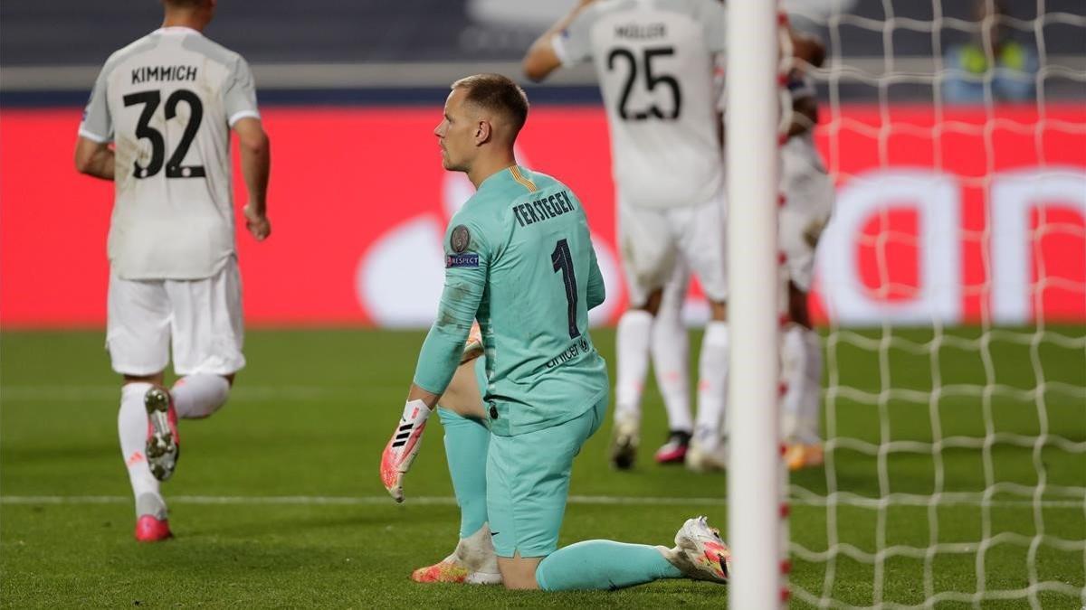 Ter Stegen, tras recibir uno de los ocho goles del Bayern Múnich en Lisboa.