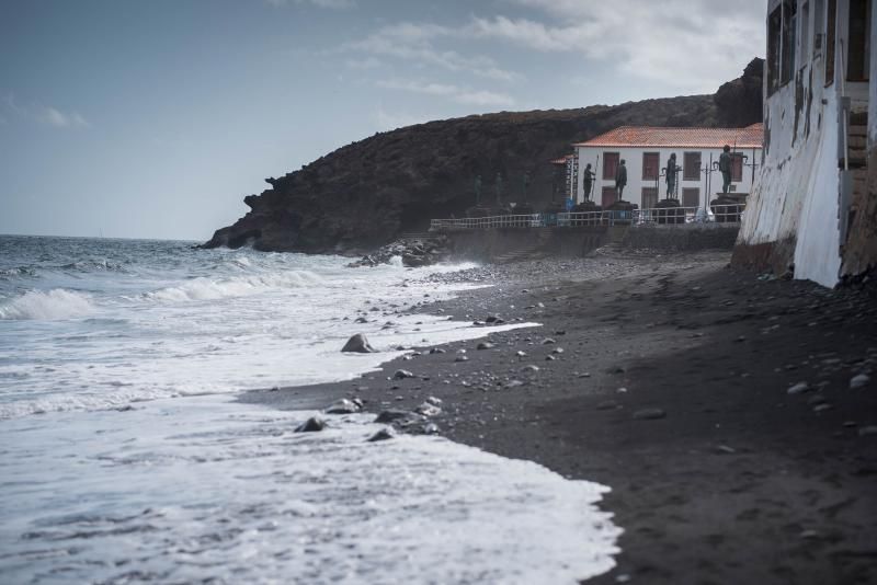 Cierre al baño de las playas de La Viuda y la Basílica por contaminación