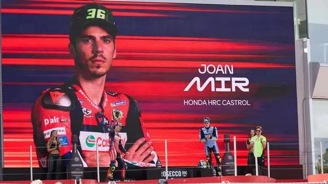 Así ha sido la llegada de Joan Mir antes de perder el podio