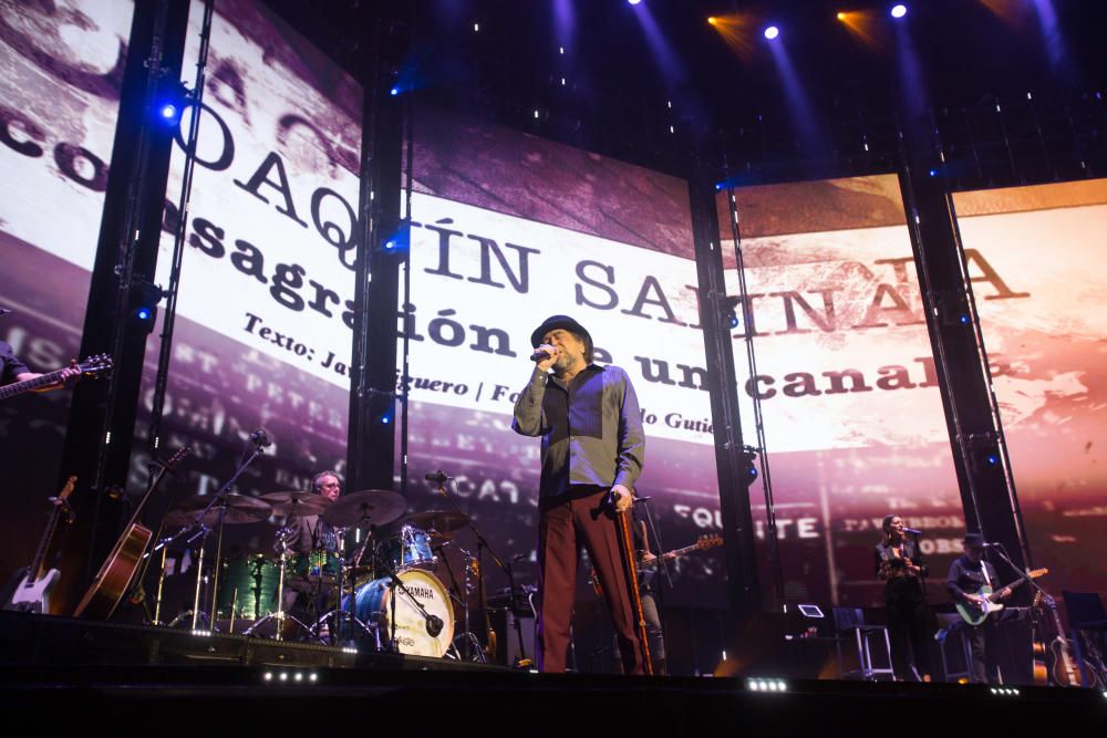 El arte de Sabina enciende Alicante