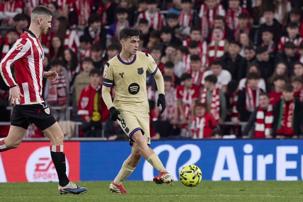 Pedri durante el duelo ante el Athletic