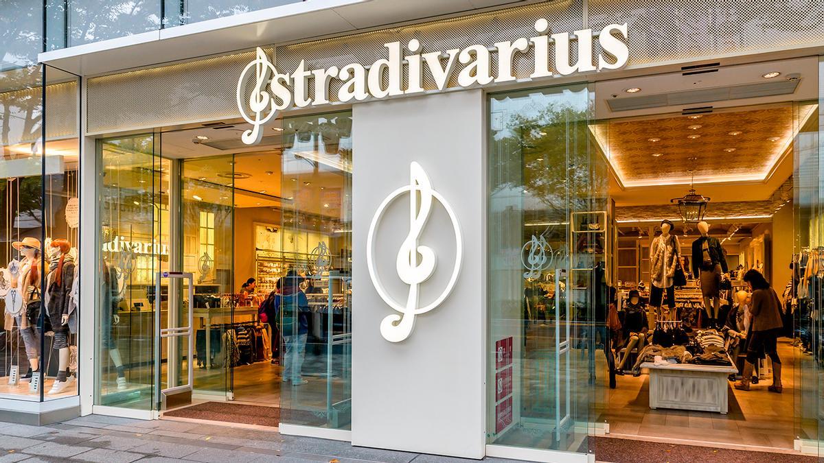 El chaleco de Stradivarius que lucen las influencer y que querrás tener en el armario para esta primavera