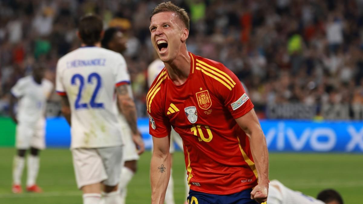 Dani Olmo celebra su gol ante Francia