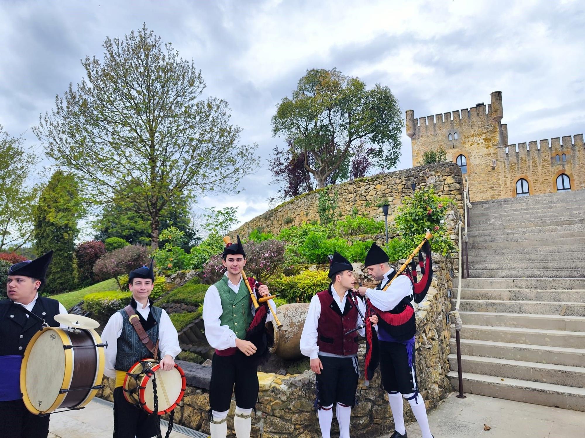 La boda de Lara Álvarez en el castillo de San Cucao, en imágenes