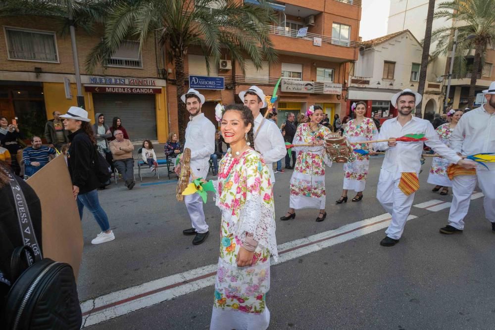 Cabalgata de disfraces de las Fallas de Gandia