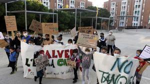 Barcelona rectifica i descarta tancar l’escola Can Clos