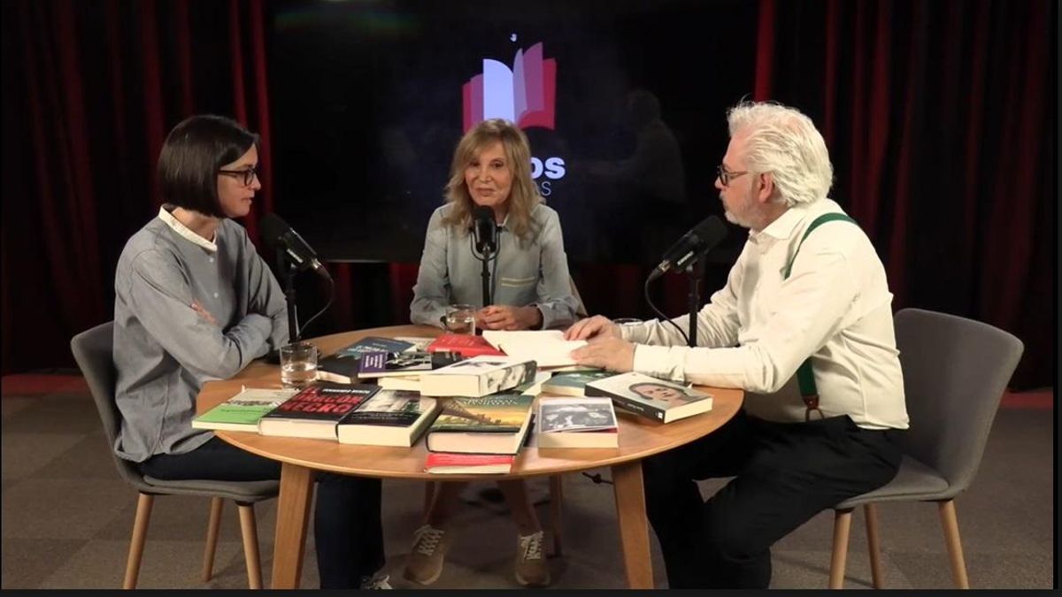 Fotograma del episodio de 'Libros y Cosas' protagonizado por Pilar Eyre.