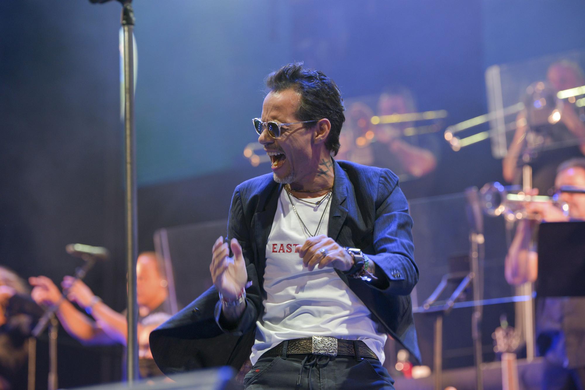 El concierto de Marc Anthony en el Marenostrum Fuengirola, en imágenes