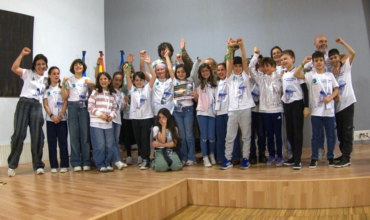 Los alumnos del Poeta Antón de Candás.