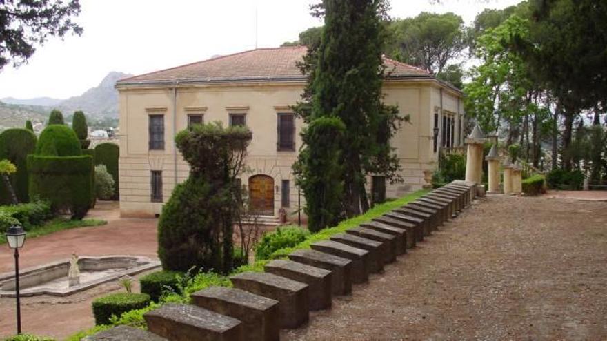 La casa principal y los jardines de la histórica finca El Poblet de Petrer ya son BIC.