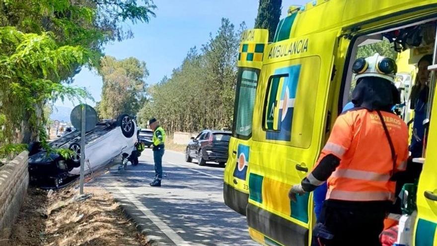 4 personer skadades i en trafikolycka på A-367 när den passerar genom Cuevas del Becerro