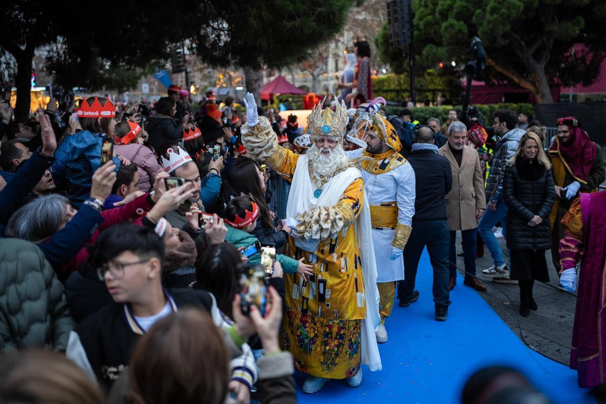 Cabalgata 2024: llegan los Reyes Magos al puerto de Barcelona