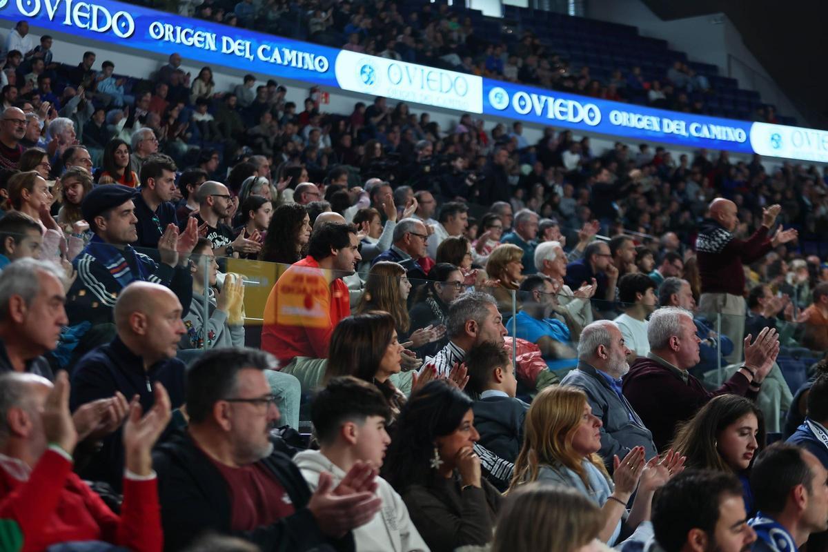 Todas las imágenes de la victoria del Alimerka Oviedo Baloncesto ante el Fibwi Palma