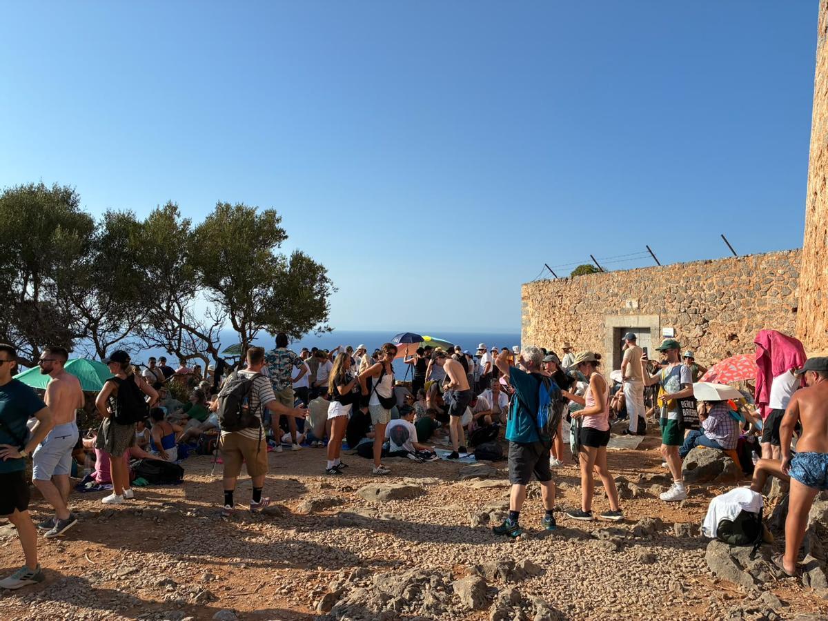 La Torre Picada, llena pasa segir el eclipse