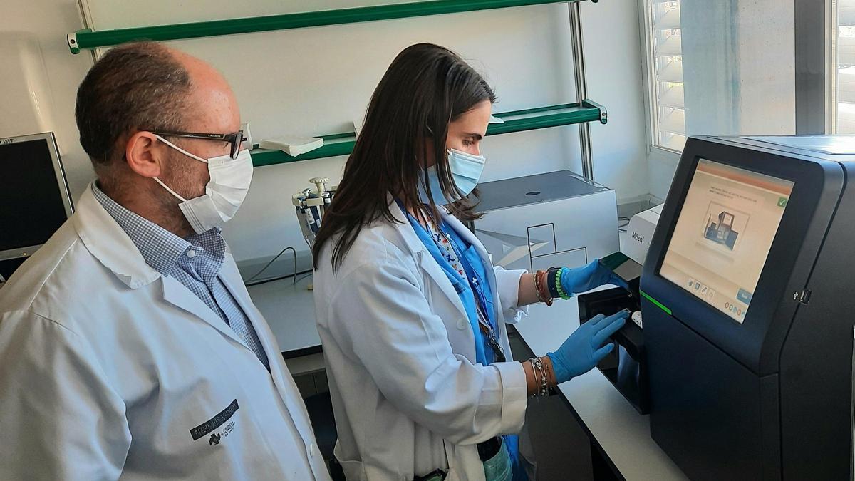 El laboratorio de Microbiología del Hospital de Alicante centraliza la detección de la resistencia a los antibióticos