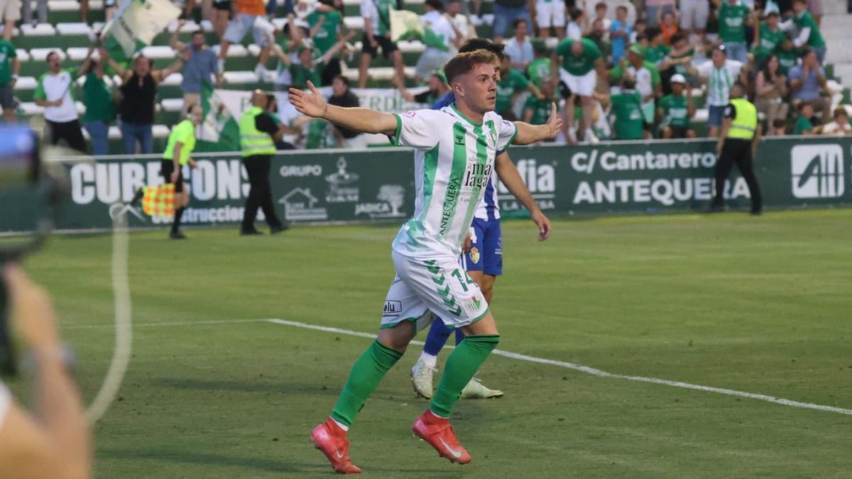 Álex Rubio marcó el único gol del partido.