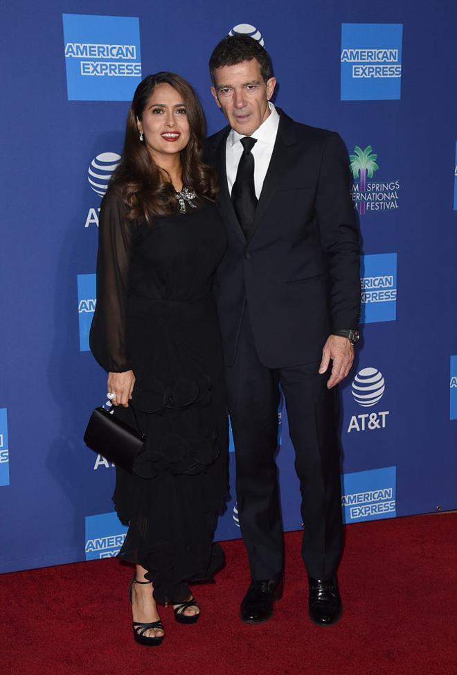 Salma Hayek y Antonio Banderas en la gala del Palm Springs Festival 2020