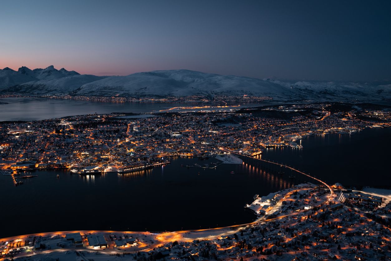 Tromsø de noche, Noruega