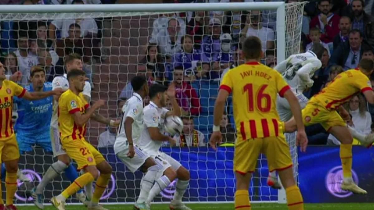 Real Madrid - Girona | El gol de penalti de Stuani