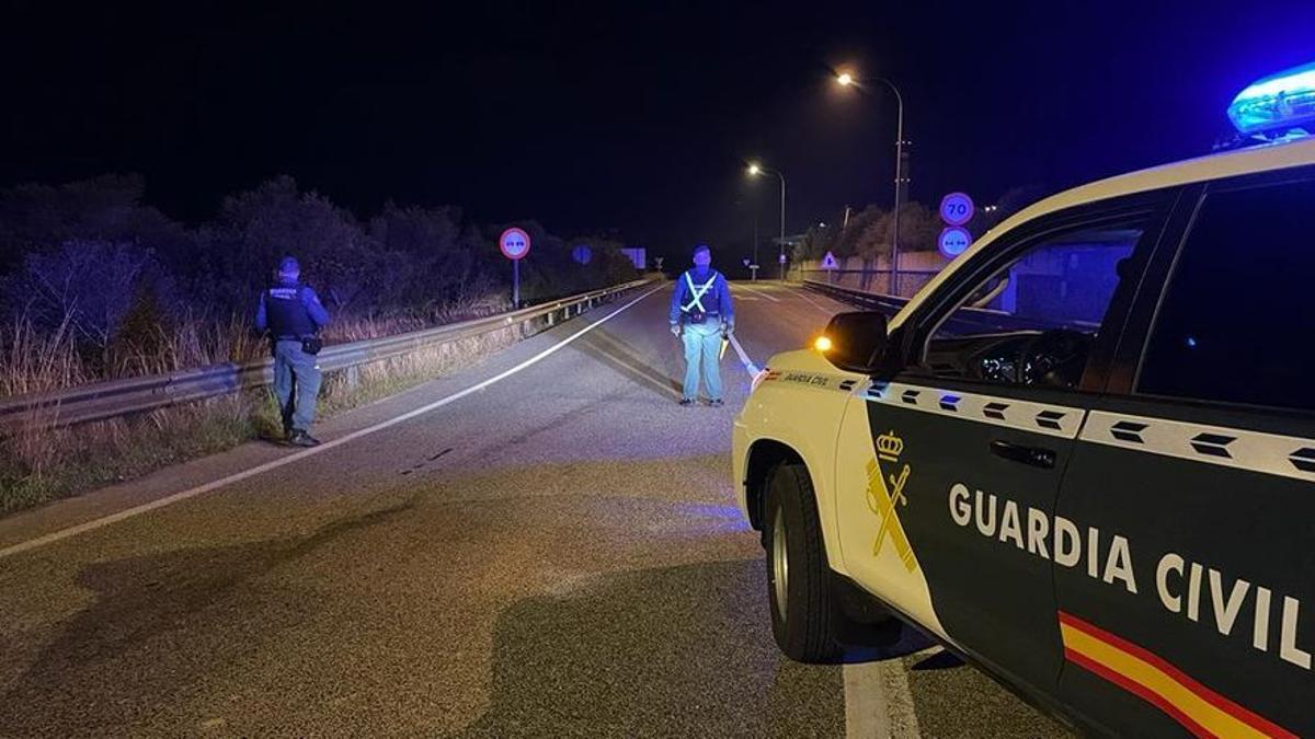 Agentes de la Guardia Civil, durante una patrulla.