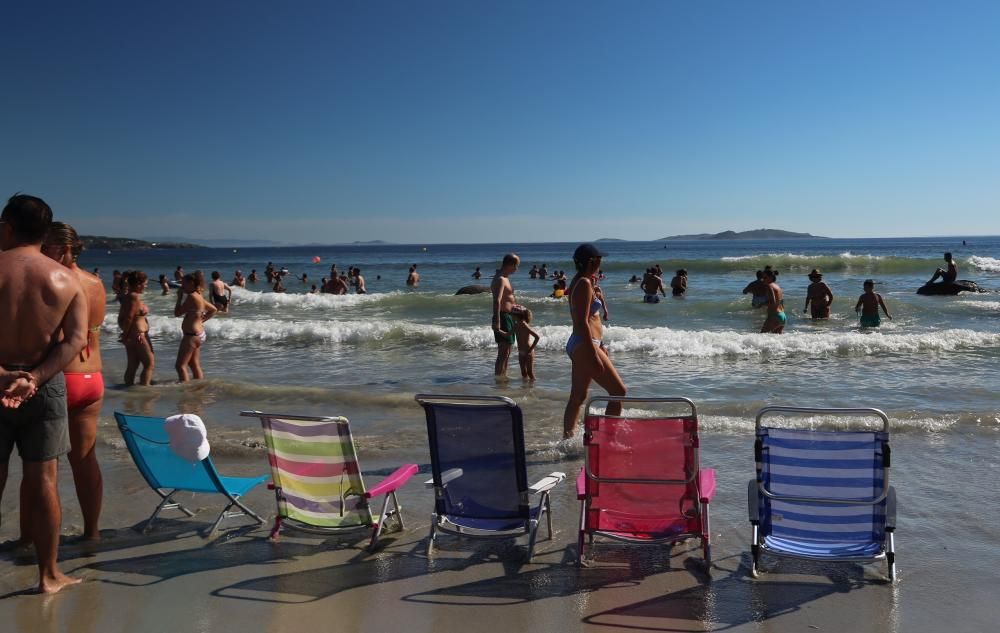 El primer domingo de agosto se convierte en el más caluroso del verano en el litoral pontevedrés y Ourense. La diferencia térmica entre el sur y el norte llega a superar los 20º