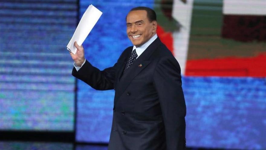 Berlusconi sitúa a un general como recambio en las próximas elecciones