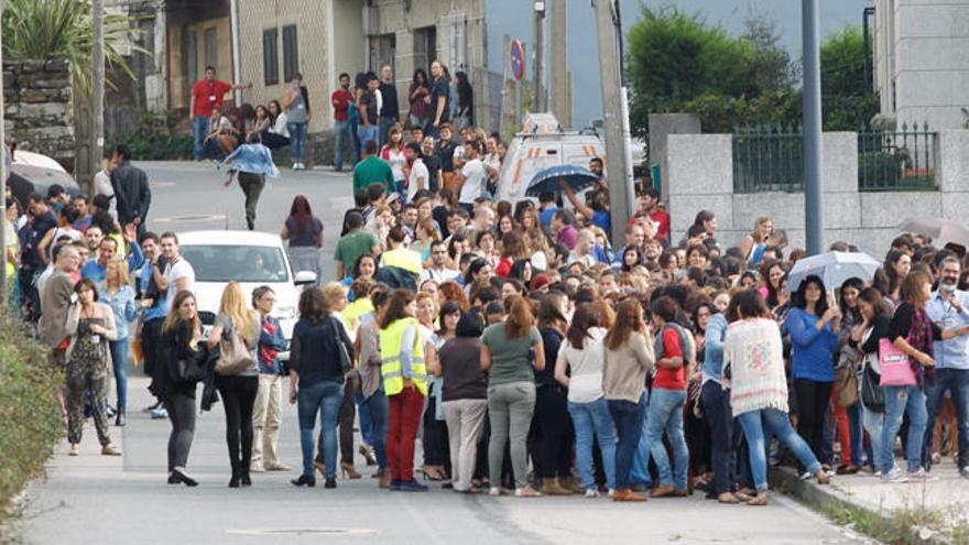 Unos 750 trabajadores de Bosch, desalojados.//R. Grobas