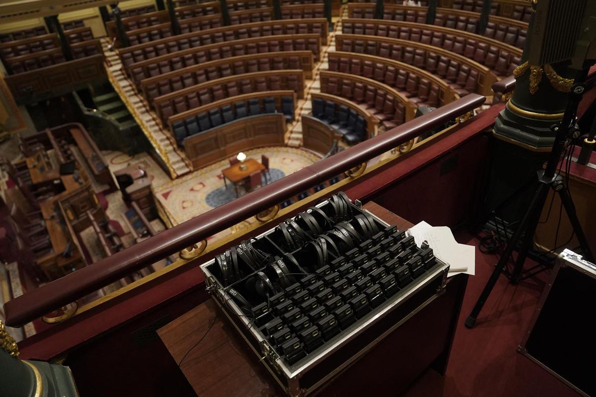 Així es prepara el Congrés per a l’ús del català, l’eusquera i el gallec: 45.900€ en dispositius i 90€ l’hora en traductors