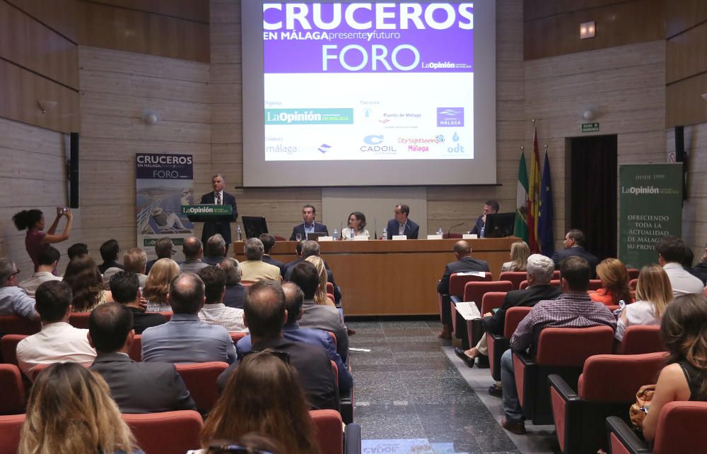 La Opinión de Málaga reunió en un debate al presidente de la Autoridad Portuaria, Paulino Plata, y a otros expertos en turismo, transportes, cruceros y marketing