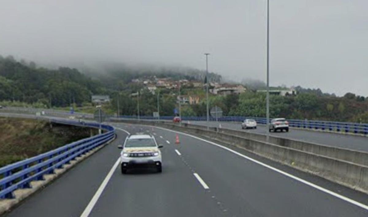 Viaducto entre la AG-53 y la A-52, en Barbantes. |  GM