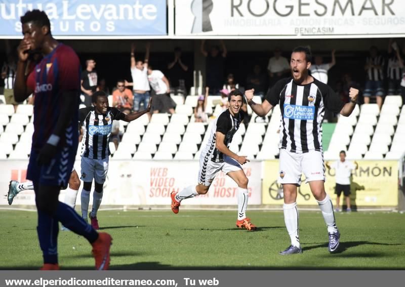 La afición del CD Castellón llena Castalia