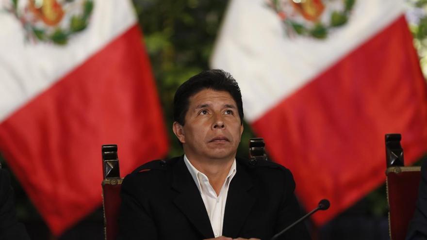 Detingut el president de Perú després de ser destituït per intentar fer un cop d&#039;estat